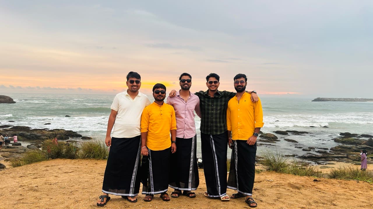 Backwaters, Beaches & Broken Plans – Kerala Edition photo 2